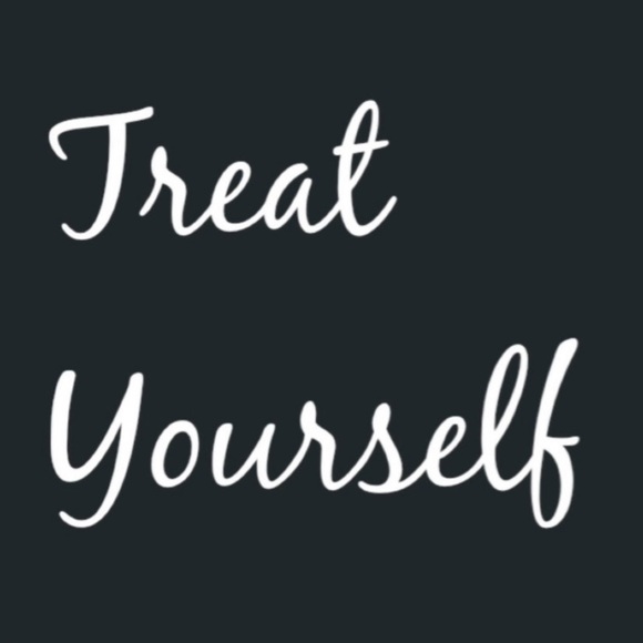 🌟🌟🌟2 Marilyn’s Most Famous Tuxedo Brushes - Picture 13 of 16